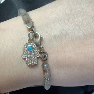925 silver and labradorite beaded with a hamsa charm